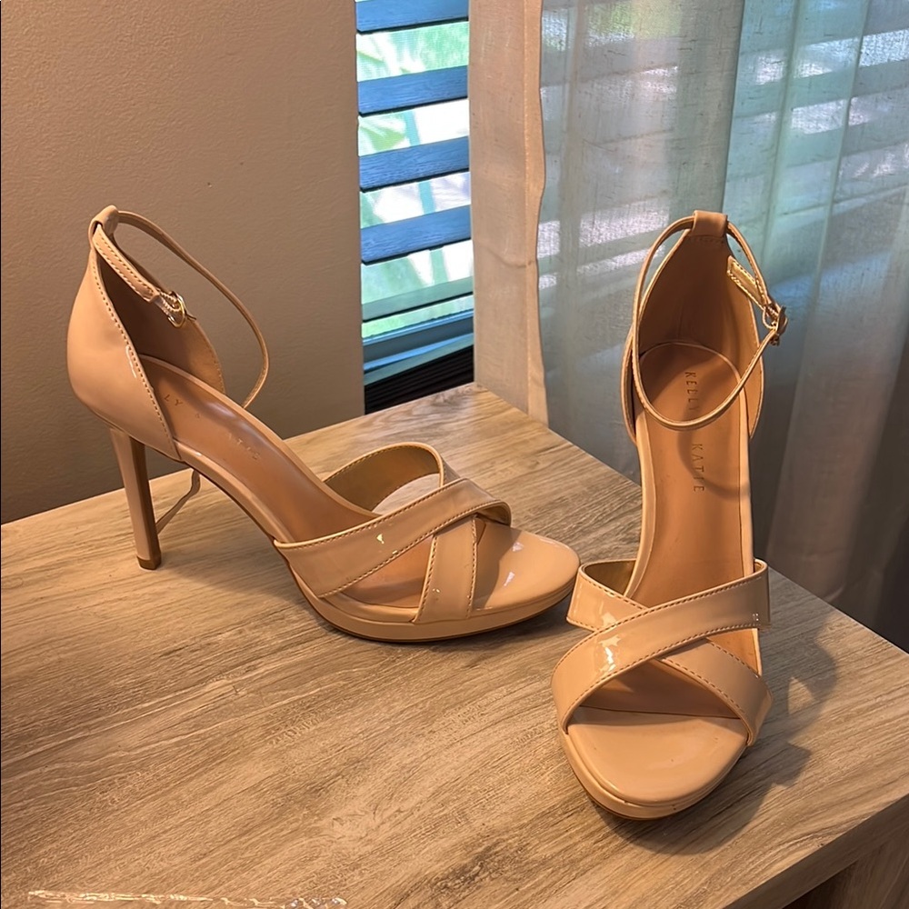 Kelly & Katie Cream Heels with Stiletto Slingback